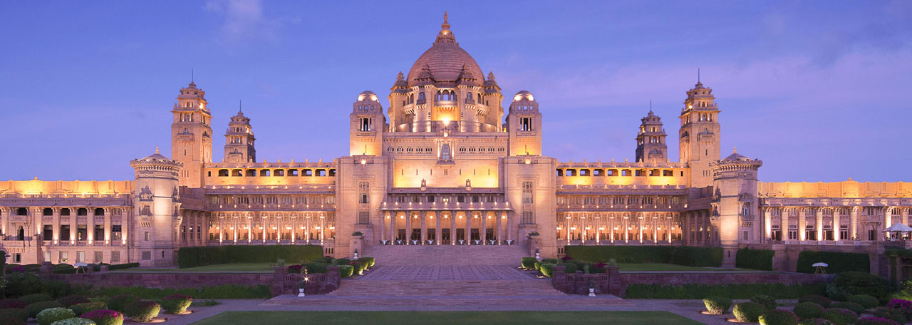 Bienvenue à Taj Hotels Palaces Resorts Safaris